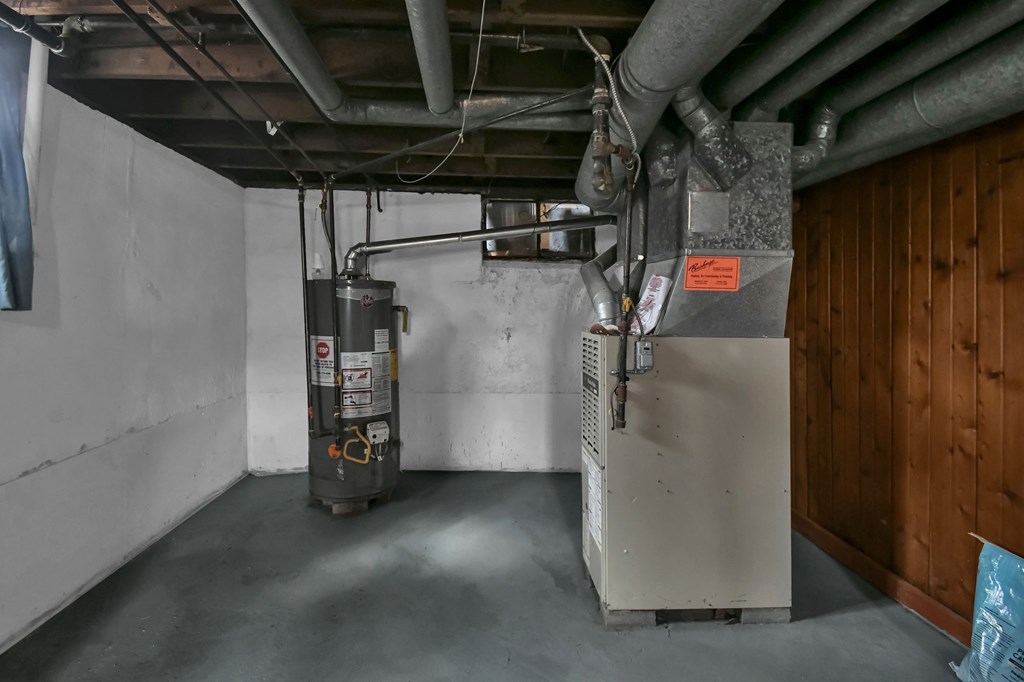 266 N Illinois Ave, Mansfield, Ohio 44905, 2 Bedrooms Bedrooms, ,1 BathroomBathrooms,Residential,For Sale,Illinois Ave,9072907