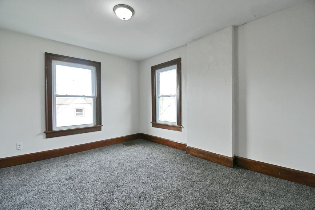 453 W Dickson Avenue, Mansfield, Ohio 44903, 3 Bedrooms Bedrooms, ,1 BathroomBathrooms,Residential,For Sale,Dickson Avenue,9072906 453 W Dickson Avenue, Mansfield, Ohio 44903, 3 Bedrooms Bedrooms, ,1 BathroomBathrooms,Residential,For Sale,Dickson Avenue,9072906