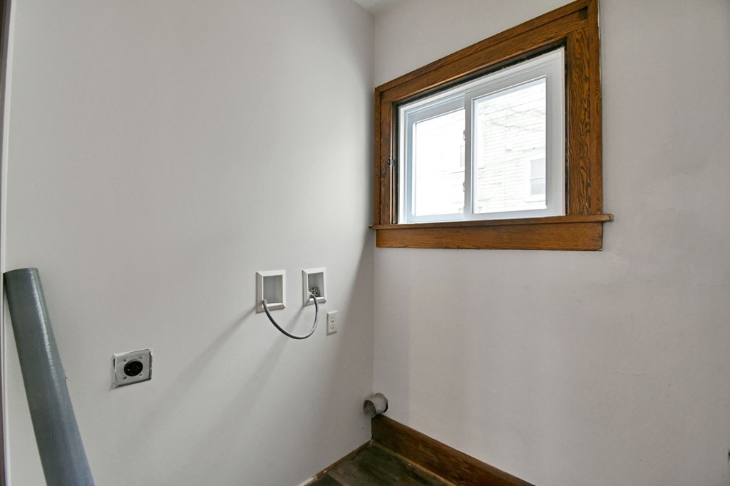 453 W Dickson Avenue, Mansfield, Ohio 44903, 3 Bedrooms Bedrooms, ,1 BathroomBathrooms,Residential,For Sale,Dickson Avenue,9072906 453 W Dickson Avenue, Mansfield, Ohio 44903, 3 Bedrooms Bedrooms, ,1 BathroomBathrooms,Residential,For Sale,Dickson Avenue,9072906