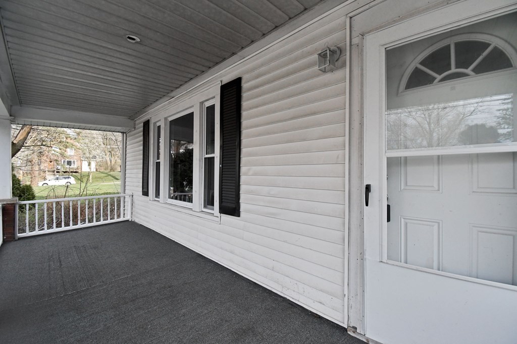 453 W Dickson Avenue, Mansfield, Ohio 44903, 3 Bedrooms Bedrooms, ,1 BathroomBathrooms,Residential,For Sale,Dickson Avenue,9072906 453 W Dickson Avenue, Mansfield, Ohio 44903, 3 Bedrooms Bedrooms, ,1 BathroomBathrooms,Residential,For Sale,Dickson Avenue,9072906