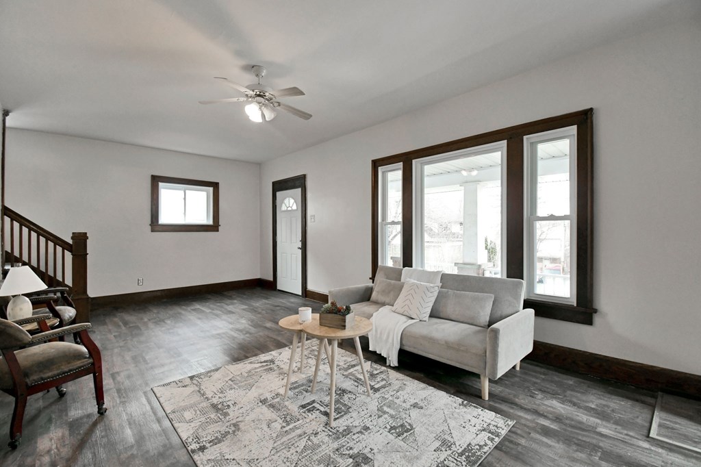 453 W Dickson Avenue, Mansfield, Ohio 44903, 3 Bedrooms Bedrooms, ,1 BathroomBathrooms,Residential,For Sale,Dickson Avenue,9072906 453 W Dickson Avenue, Mansfield, Ohio 44903, 3 Bedrooms Bedrooms, ,1 BathroomBathrooms,Residential,For Sale,Dickson Avenue,9072906