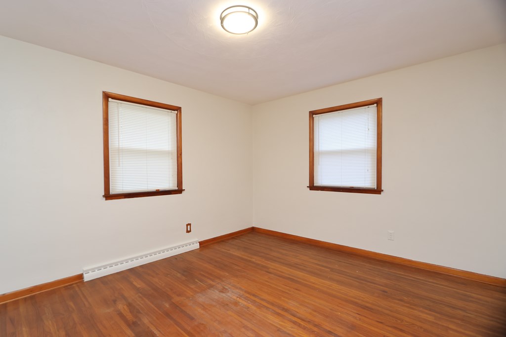 125 Hilltop Road, Ontario, Ohio 44906, 3 Bedrooms Bedrooms, ,1 BathroomBathrooms,Residential,For Sale,Hilltop Road,9072918