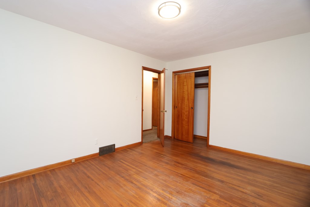 125 Hilltop Road, Ontario, Ohio 44906, 3 Bedrooms Bedrooms, ,1 BathroomBathrooms,Residential,For Sale,Hilltop Road,9072918