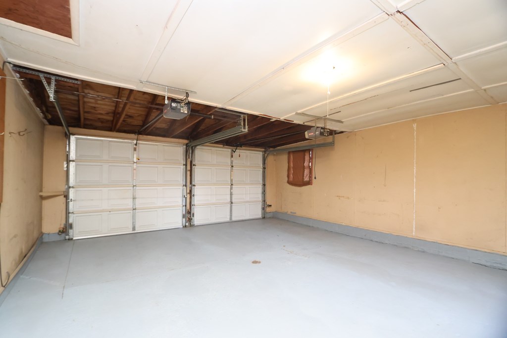 125 Hilltop Road, Ontario, Ohio 44906, 3 Bedrooms Bedrooms, ,1 BathroomBathrooms,Residential,For Sale,Hilltop Road,9072918