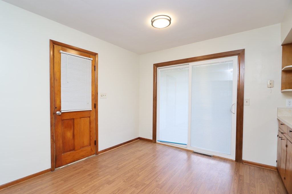 125 Hilltop Road, Ontario, Ohio 44906, 3 Bedrooms Bedrooms, ,1 BathroomBathrooms,Residential,For Sale,Hilltop Road,9072918