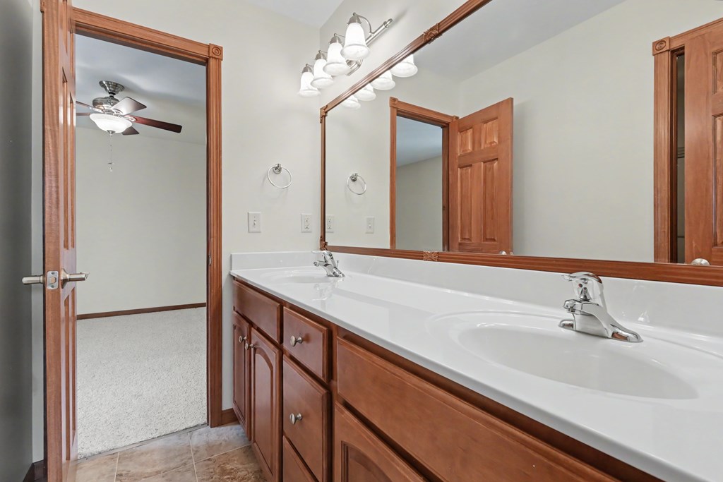 3541 Oakstone Drive, Ontario, Ohio 44903, 4 Bedrooms Bedrooms, ,3 BathroomsBathrooms,Residential,For Sale,Oakstone Drive,9072922 3541 Oakstone Drive, Ontario, Ohio 44903, 4 Bedrooms Bedrooms, ,3 BathroomsBathrooms,Residential,For Sale,Oakstone Drive,9072922