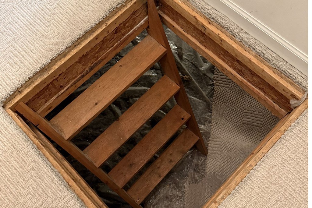 102 Roth Court, Bellevue, Ohio 44811, 3 Bedrooms Bedrooms, ,2 BathroomsBathrooms,Residential,For Sale,Roth Court,9072924