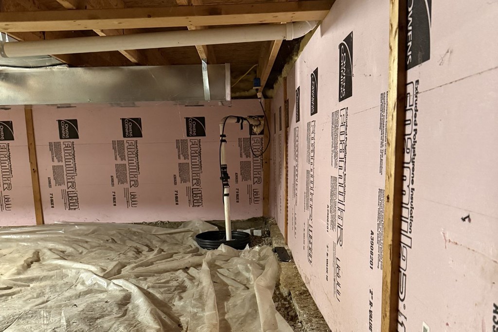 102 Roth Court, Bellevue, Ohio 44811, 3 Bedrooms Bedrooms, ,2 BathroomsBathrooms,Residential,For Sale,Roth Court,9072924