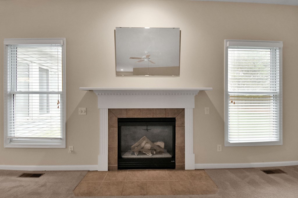 102 Roth Court, Bellevue, Ohio 44811, 3 Bedrooms Bedrooms, ,2 BathroomsBathrooms,Residential,For Sale,Roth Court,9072924