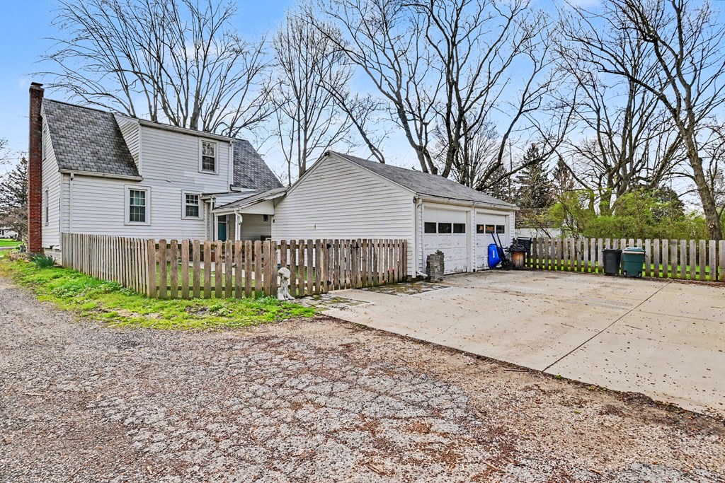 964 S Thoman Street, Crestline, Ohio 44827, 3 Bedrooms Bedrooms, ,2 BathroomsBathrooms,Residential,For Sale,Thoman Street,9072926