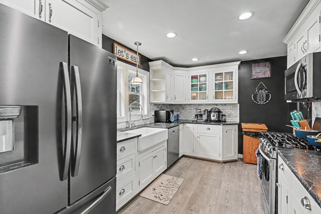 964 S Thoman Street, Crestline, Ohio 44827, 3 Bedrooms Bedrooms, ,2 BathroomsBathrooms,Residential,For Sale,Thoman Street,9072926