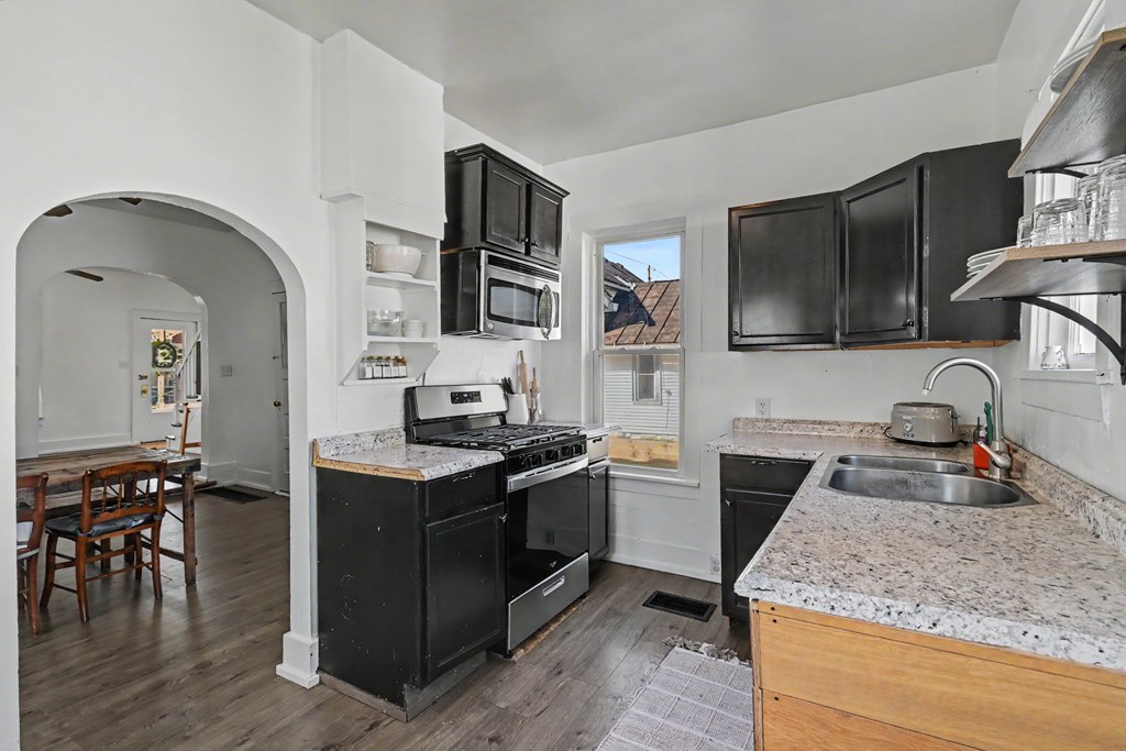 161 Huron Street, Bellville, Ohio 44813, 2 Bedrooms Bedrooms, ,2 BathroomsBathrooms,Residential,For Sale,Huron Street,9072968