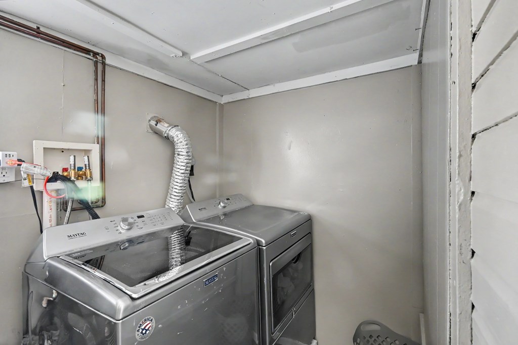 161 Huron Street, Bellville, Ohio 44813, 2 Bedrooms Bedrooms, ,2 BathroomsBathrooms,Residential,For Sale,Huron Street,9072968