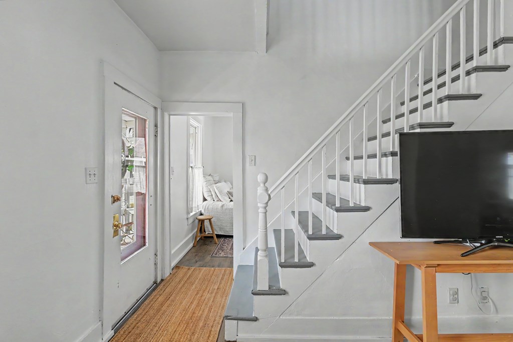 161 Huron Street, Bellville, Ohio 44813, 2 Bedrooms Bedrooms, ,2 BathroomsBathrooms,Residential,For Sale,Huron Street,9072968