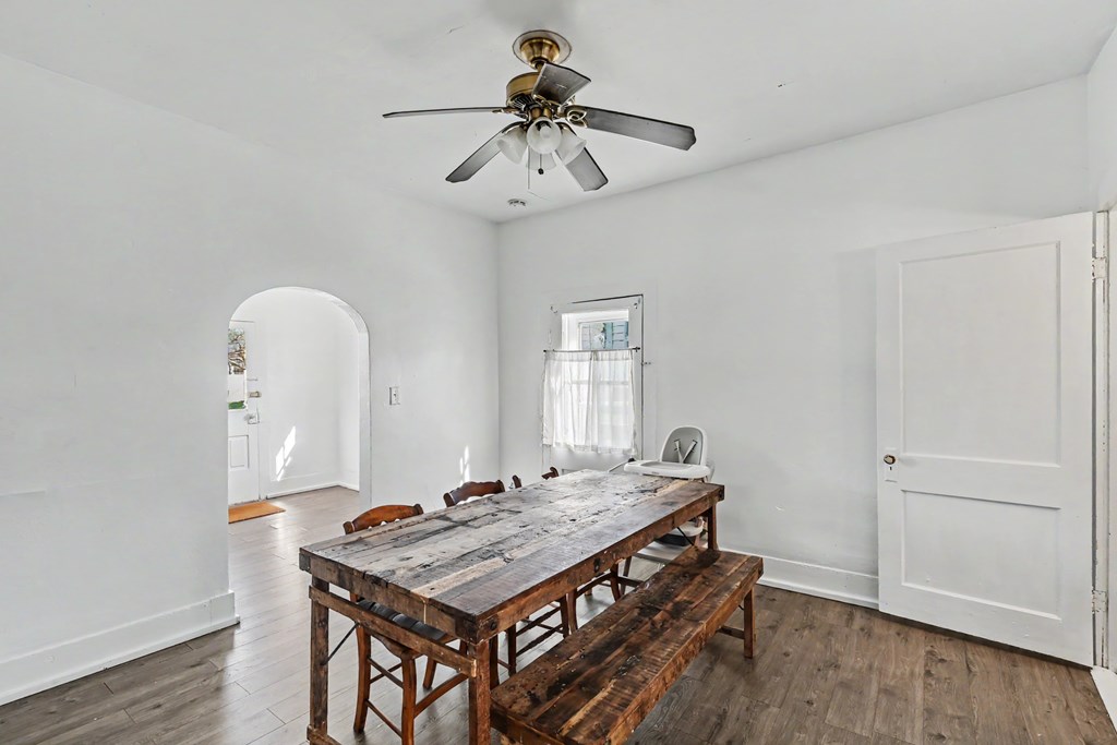 161 Huron Street, Bellville, Ohio 44813, 2 Bedrooms Bedrooms, ,2 BathroomsBathrooms,Residential,For Sale,Huron Street,9072968