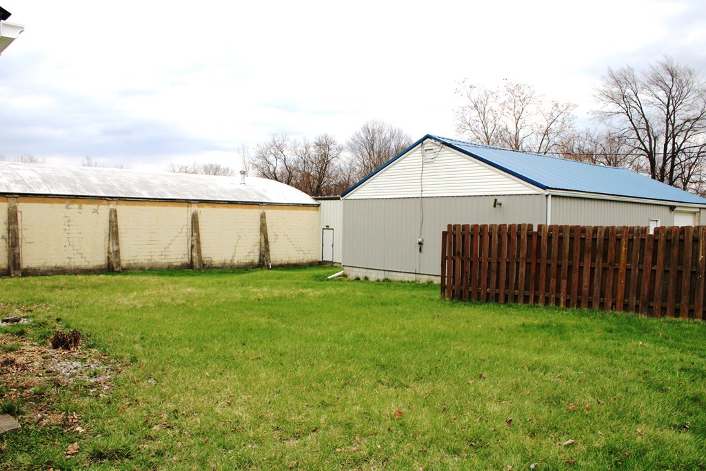 410 E 9th Street, Ashland, Ohio 44805, 2 Bedrooms Bedrooms, ,1 BathroomBathrooms,Residential,For Sale,9th Street,9072979