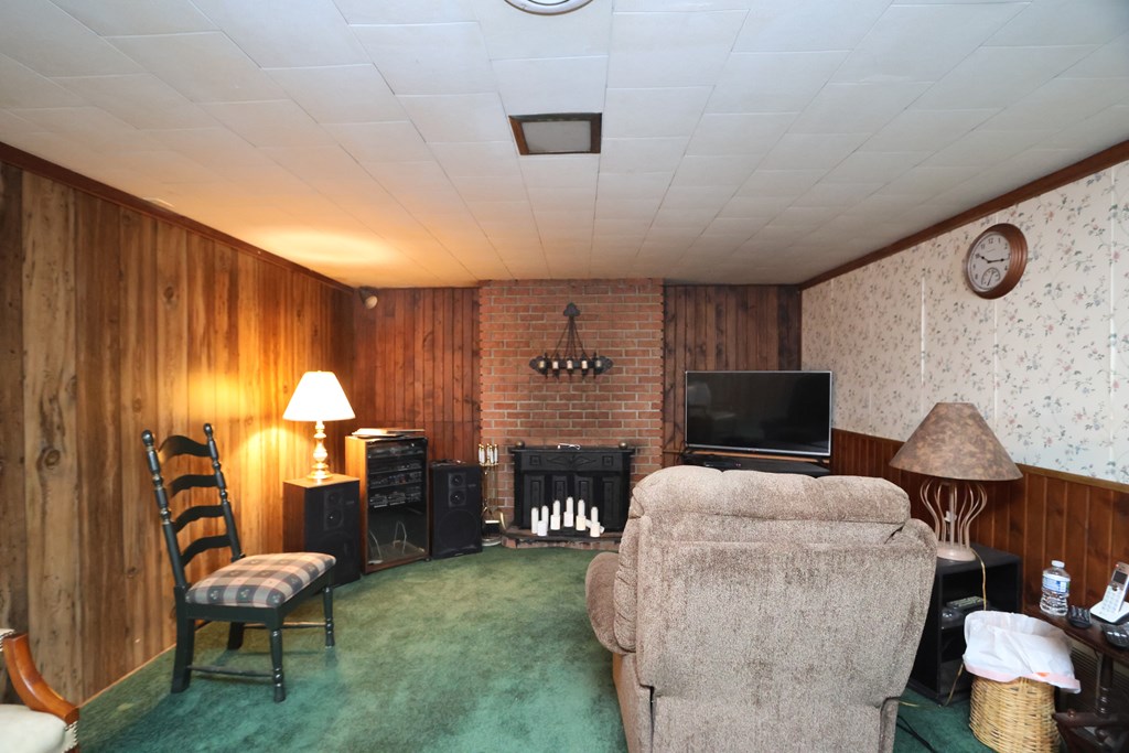 1440 Barbara Lane, Mansfield, Ohio 44905, 3 Bedrooms Bedrooms, ,1 BathroomBathrooms,Residential,For Sale,Barbara Lane,9072986