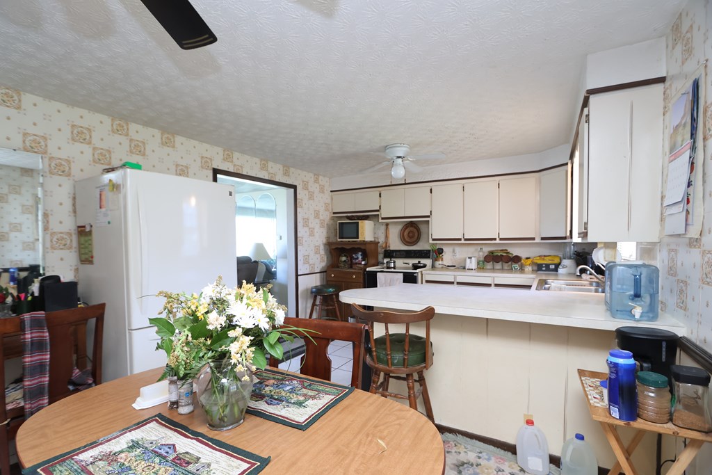 1440 Barbara Lane, Mansfield, Ohio 44905, 3 Bedrooms Bedrooms, ,1 BathroomBathrooms,Residential,For Sale,Barbara Lane,9072986