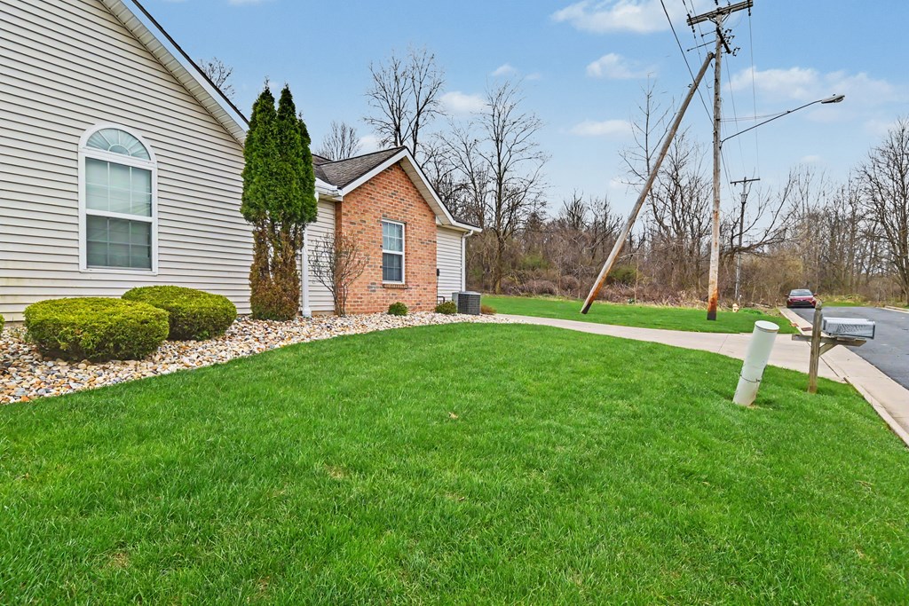 2355 Deerfield Lane, Ontario, Ohio 44906, 2 Bedrooms Bedrooms, ,2 BathroomsBathrooms,Residential,For Sale,Deerfield Lane,9072990