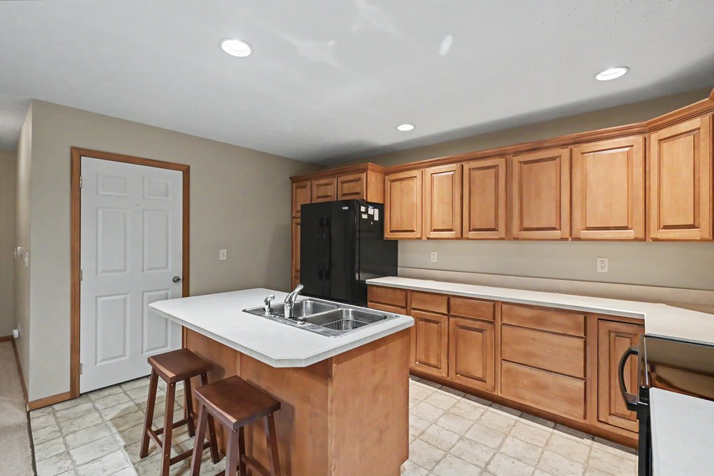 2355 Deerfield Lane, Ontario, Ohio 44906, 2 Bedrooms Bedrooms, ,2 BathroomsBathrooms,Residential,For Sale,Deerfield Lane,9072990