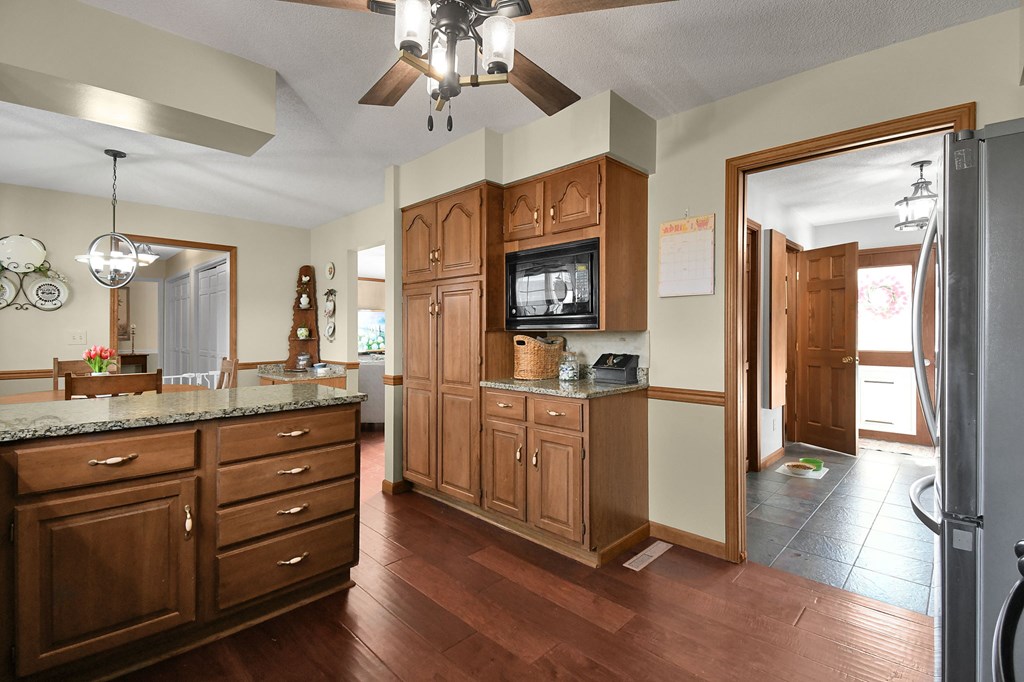 2365 Alta West Road, Mansfield, Ohio 44903, 4 Bedrooms Bedrooms, ,3 BathroomsBathrooms,Residential,For Sale,Alta West Road,9072993