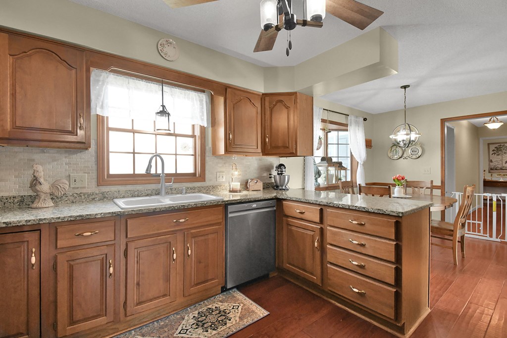 2365 Alta West Road, Mansfield, Ohio 44903, 4 Bedrooms Bedrooms, ,3 BathroomsBathrooms,Residential,For Sale,Alta West Road,9072993