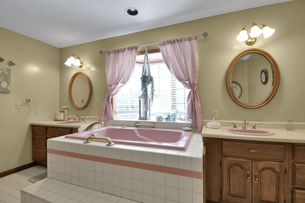 2365 Alta West Road, Mansfield, Ohio 44903, 4 Bedrooms Bedrooms, ,3 BathroomsBathrooms,Residential,For Sale,Alta West Road,9072993