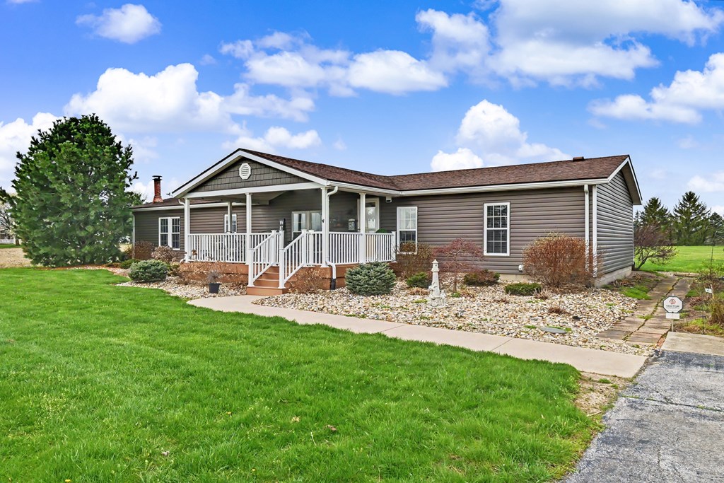 5369 Columbus-Sandusky Road North, Marion, Ohio 43302, 3 Bedrooms Bedrooms, ,2 BathroomsBathrooms,Residential,For Sale,Columbus-Sandusky Road North,9072995