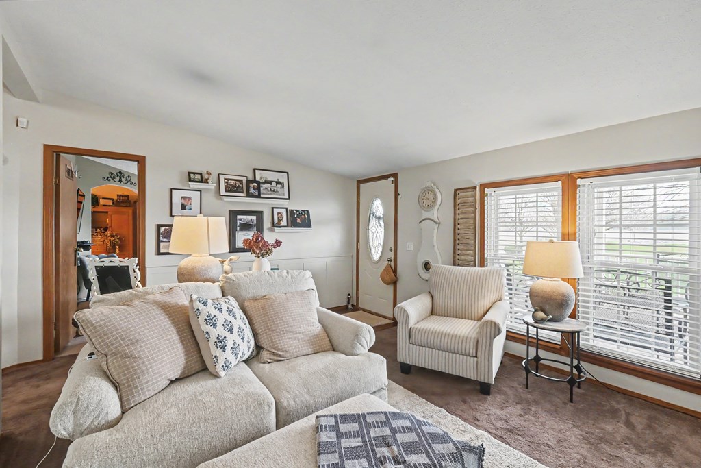 5369 Columbus-Sandusky Road North, Marion, Ohio 43302, 3 Bedrooms Bedrooms, ,2 BathroomsBathrooms,Residential,For Sale,Columbus-Sandusky Road North,9072995