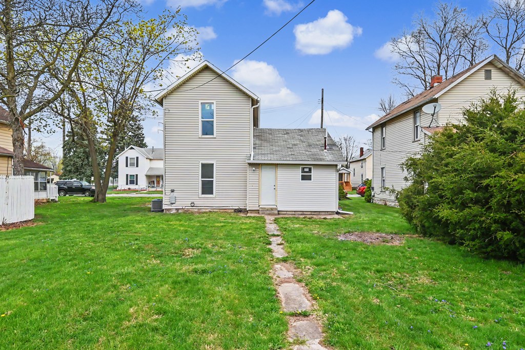 707 Wood Street, Marion, Ohio 43302, 3 Bedrooms Bedrooms, ,1 BathroomBathrooms,Residential,For Sale,Wood Street,9073008