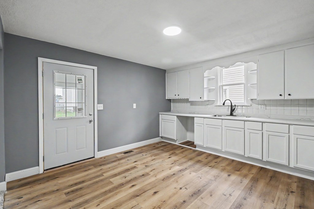 707 Wood Street, Marion, Ohio 43302, 3 Bedrooms Bedrooms, ,1 BathroomBathrooms,Residential,For Sale,Wood Street,9073008