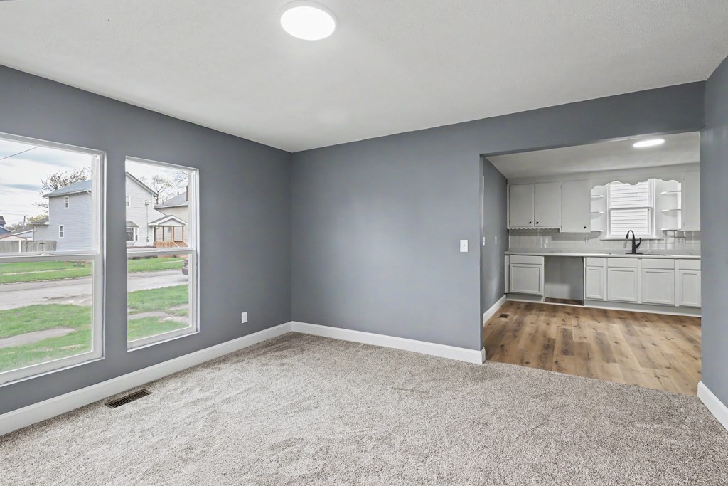 707 Wood Street, Marion, Ohio 43302, 3 Bedrooms Bedrooms, ,1 BathroomBathrooms,Residential,For Sale,Wood Street,9073008