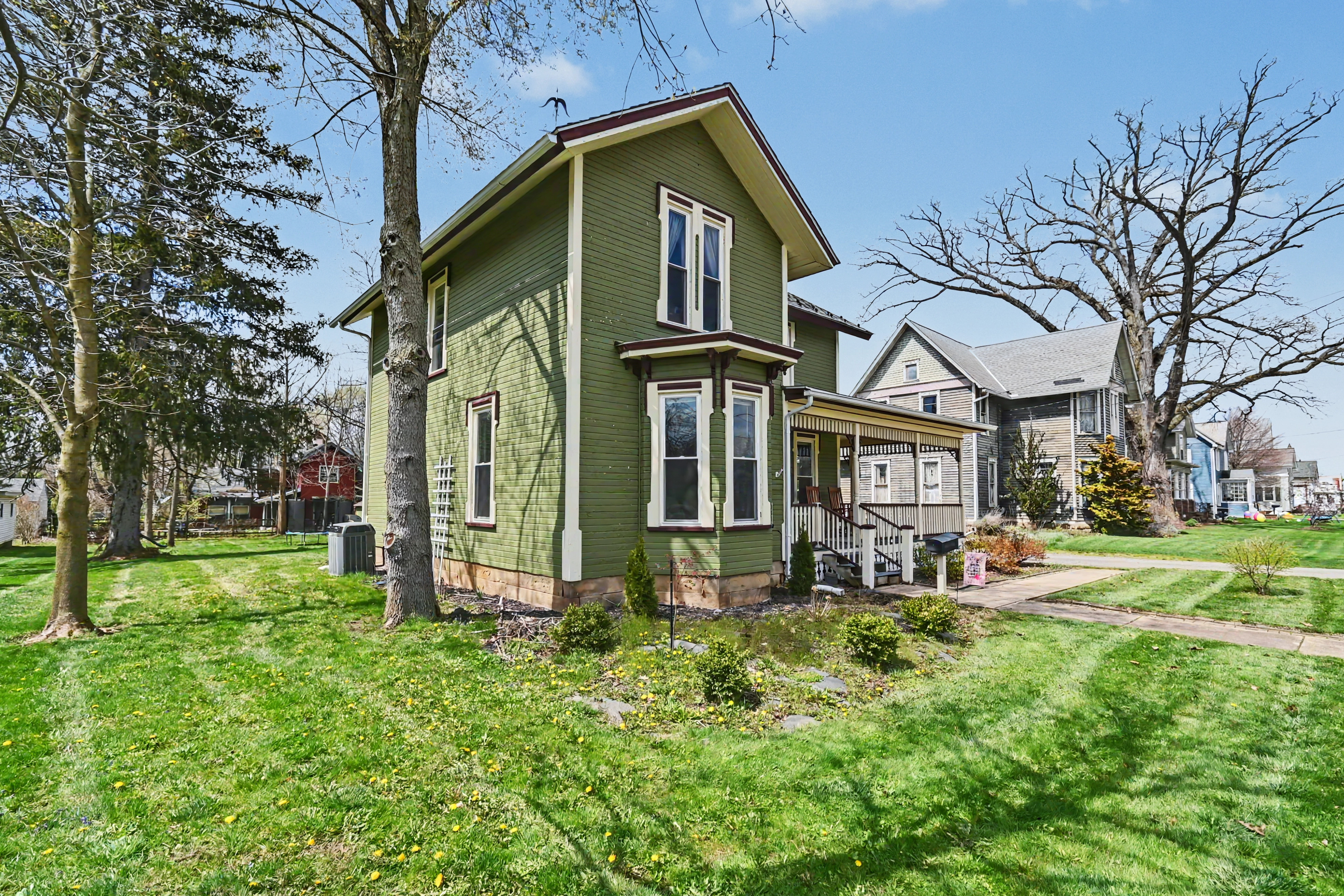 92 SOUTH MAIN STREET, NEW LONDON, OH 44851, 3 Bedrooms Bedrooms, ,2 BathroomsBathrooms,Residential,For Sale,South Main,