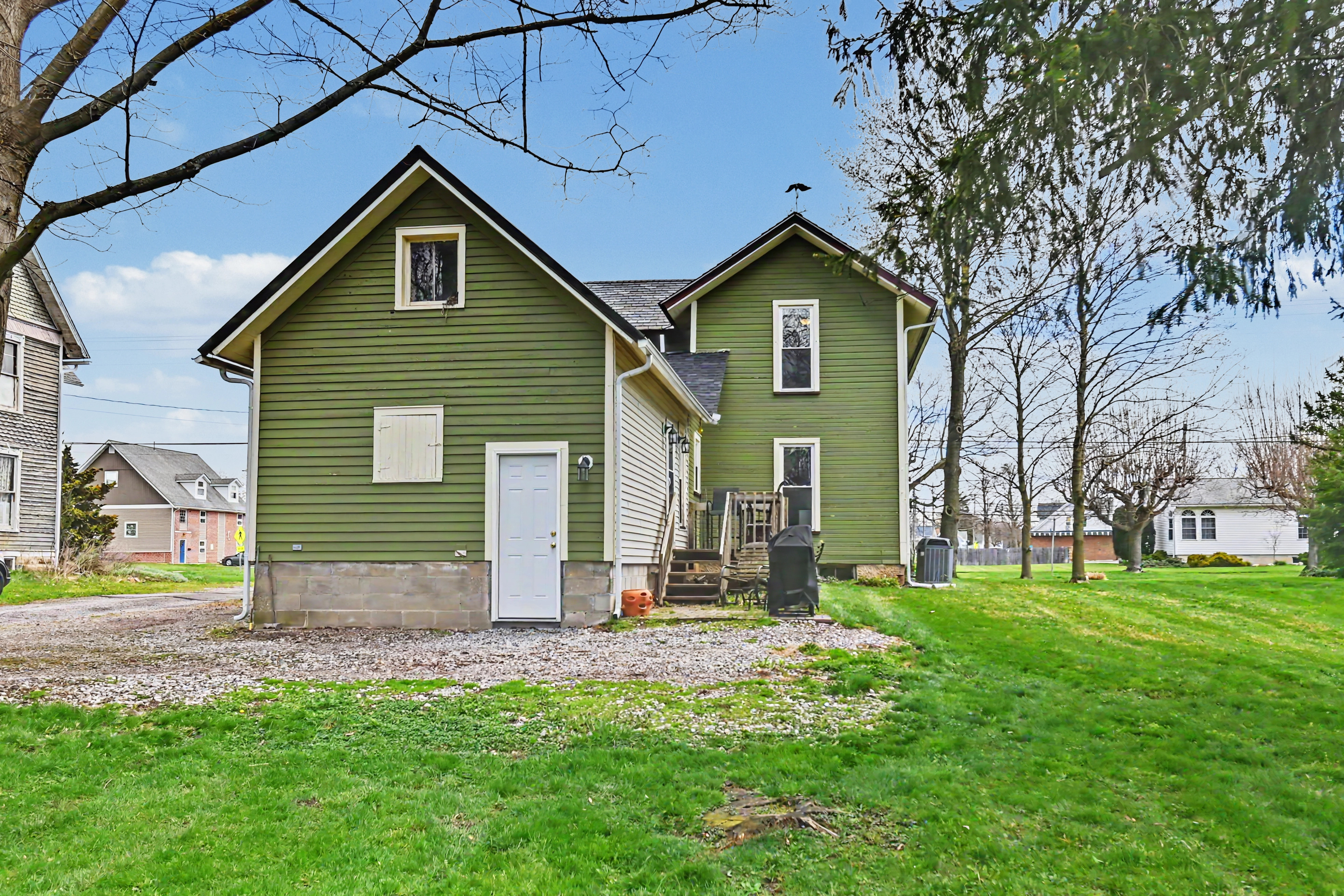 92 SOUTH MAIN STREET, NEW LONDON, OH 44851, 3 Bedrooms Bedrooms, ,2 BathroomsBathrooms,Residential,For Sale,South Main,