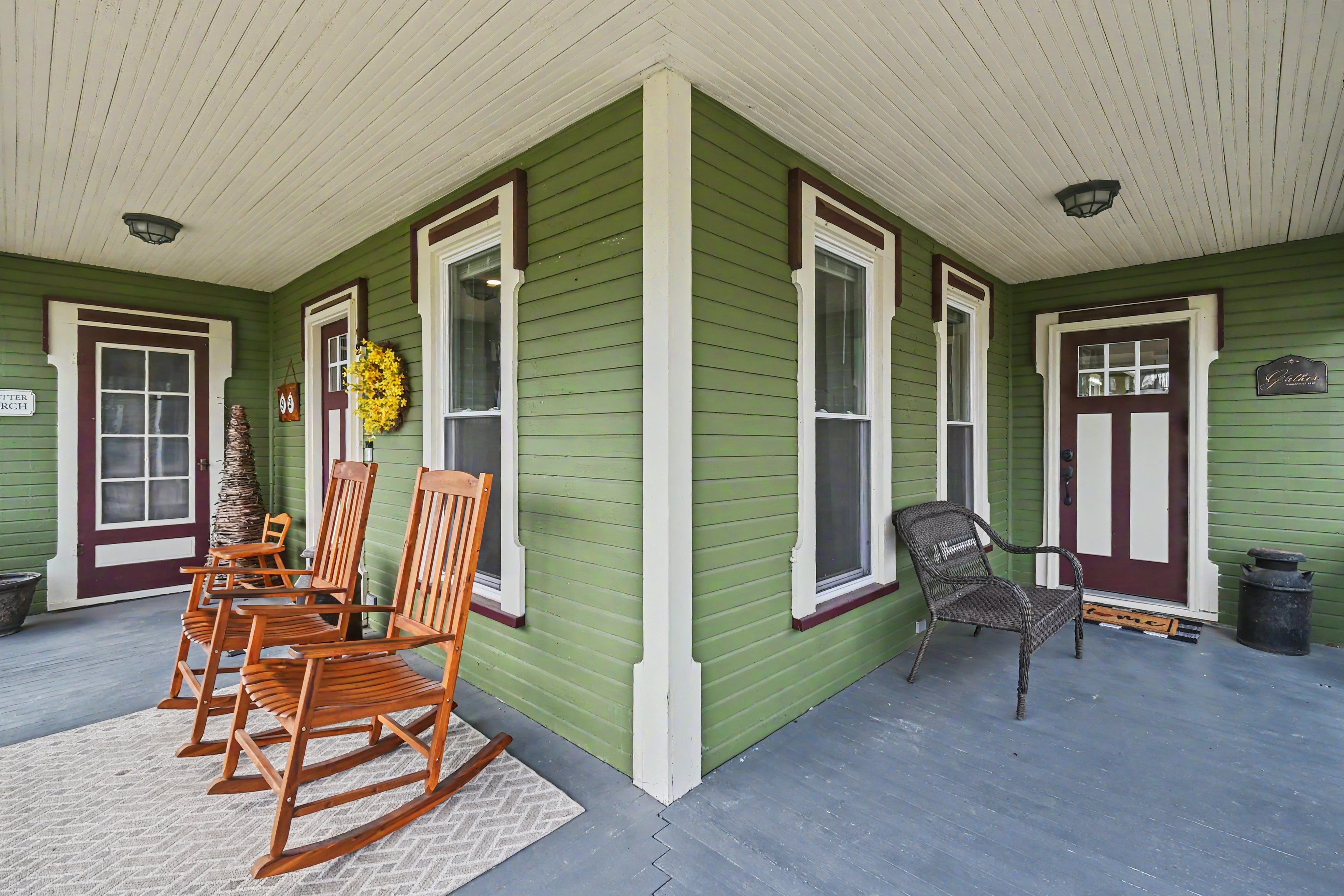 92 SOUTH MAIN STREET, NEW LONDON, OH 44851, 3 Bedrooms Bedrooms, ,2 BathroomsBathrooms,Residential,For Sale,South Main,