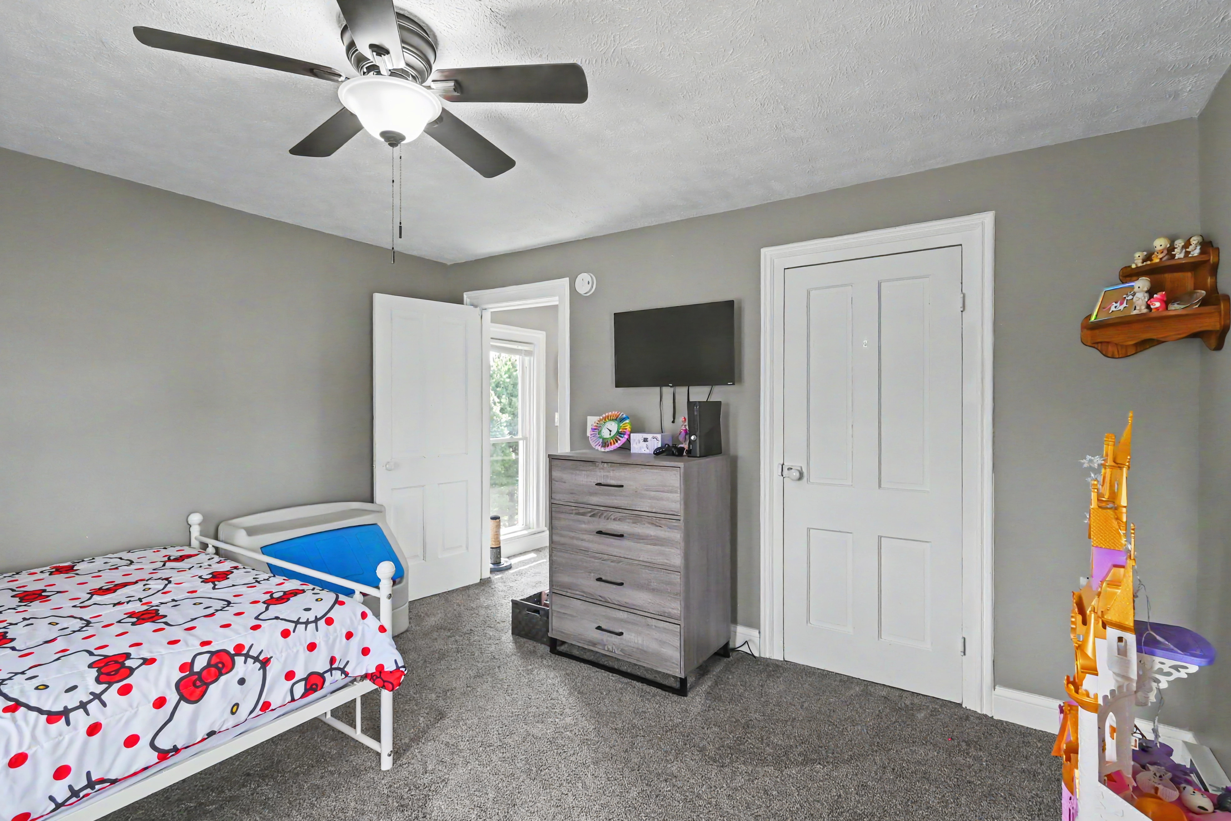 92 SOUTH MAIN STREET, NEW LONDON, OH 44851, 3 Bedrooms Bedrooms, ,2 BathroomsBathrooms,Residential,For Sale,South Main,