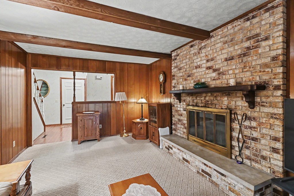 1020 Victoria Drive, Bucyrus, Ohio 44820, 4 Bedrooms Bedrooms, ,2 BathroomsBathrooms,Residential,For Sale,Victoria Drive,9073020