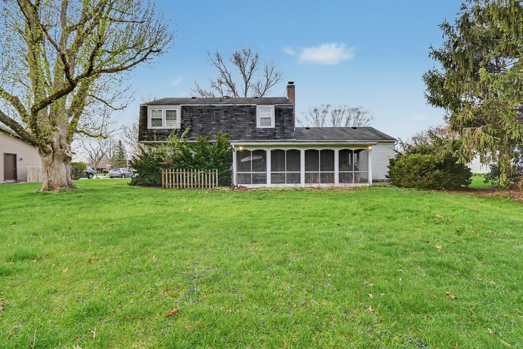 1020 Victoria Drive, Bucyrus, Ohio 44820, 4 Bedrooms Bedrooms, ,2 BathroomsBathrooms,Residential,For Sale,Victoria Drive,9073020