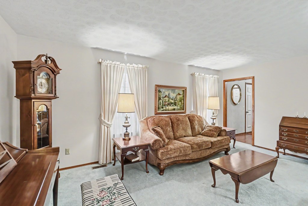 1020 Victoria Drive, Bucyrus, Ohio 44820, 4 Bedrooms Bedrooms, ,2 BathroomsBathrooms,Residential,For Sale,Victoria Drive,9073020