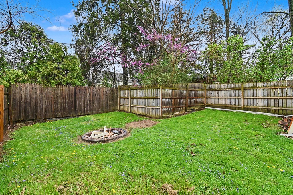 315 Muth Road, Mansfield, Ohio 44903, 3 Bedrooms Bedrooms, ,2 BathroomsBathrooms,Residential,For Sale,Muth Road,9073021