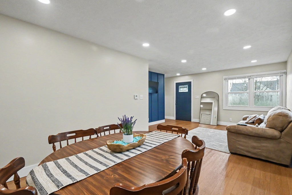 315 Muth Road, Mansfield, Ohio 44903, 3 Bedrooms Bedrooms, ,2 BathroomsBathrooms,Residential,For Sale,Muth Road,9073021