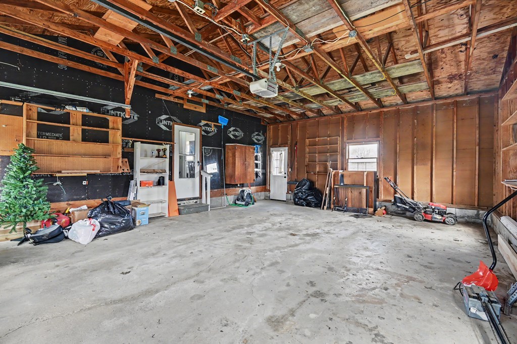 319 Etler Drive, Crestline, Ohio 44827, 3 Bedrooms Bedrooms, ,2 BathroomsBathrooms,Residential,For Sale,Etler Drive,9073022