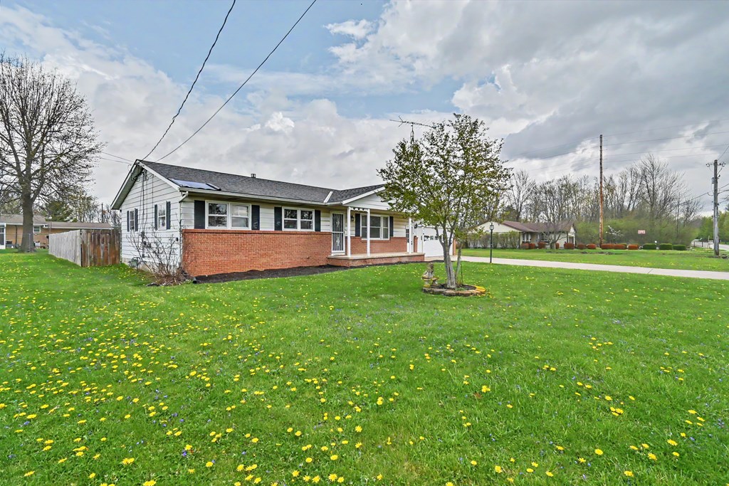 319 Etler Drive, Crestline, Ohio 44827, 3 Bedrooms Bedrooms, ,2 BathroomsBathrooms,Residential,For Sale,Etler Drive,9073022