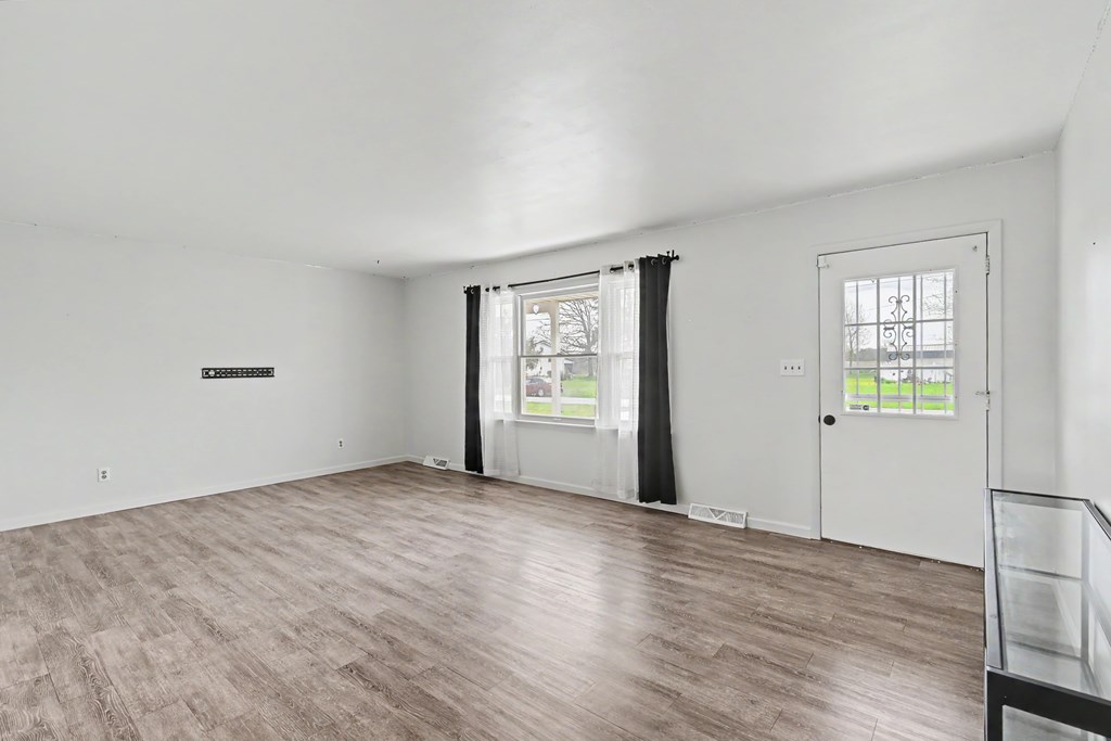 319 Etler Drive, Crestline, Ohio 44827, 3 Bedrooms Bedrooms, ,2 BathroomsBathrooms,Residential,For Sale,Etler Drive,9073022