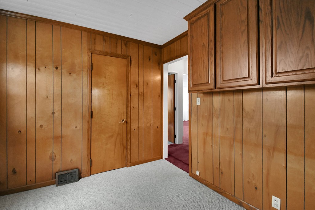 92 Grand Boulevard Extension, Shelby, Ohio 44875, 4 Bedrooms Bedrooms, ,2 BathroomsBathrooms,Residential,For Sale,Grand Boulevard Extension,9073027