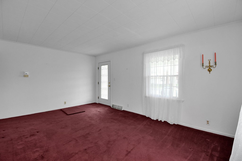 92 Grand Boulevard Extension, Shelby, Ohio 44875, 4 Bedrooms Bedrooms, ,2 BathroomsBathrooms,Residential,For Sale,Grand Boulevard Extension,9073027