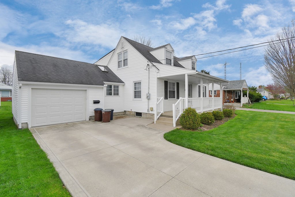 92 Grand Boulevard Extension, Shelby, Ohio 44875, 4 Bedrooms Bedrooms, ,2 BathroomsBathrooms,Residential,For Sale,Grand Boulevard Extension,9073027