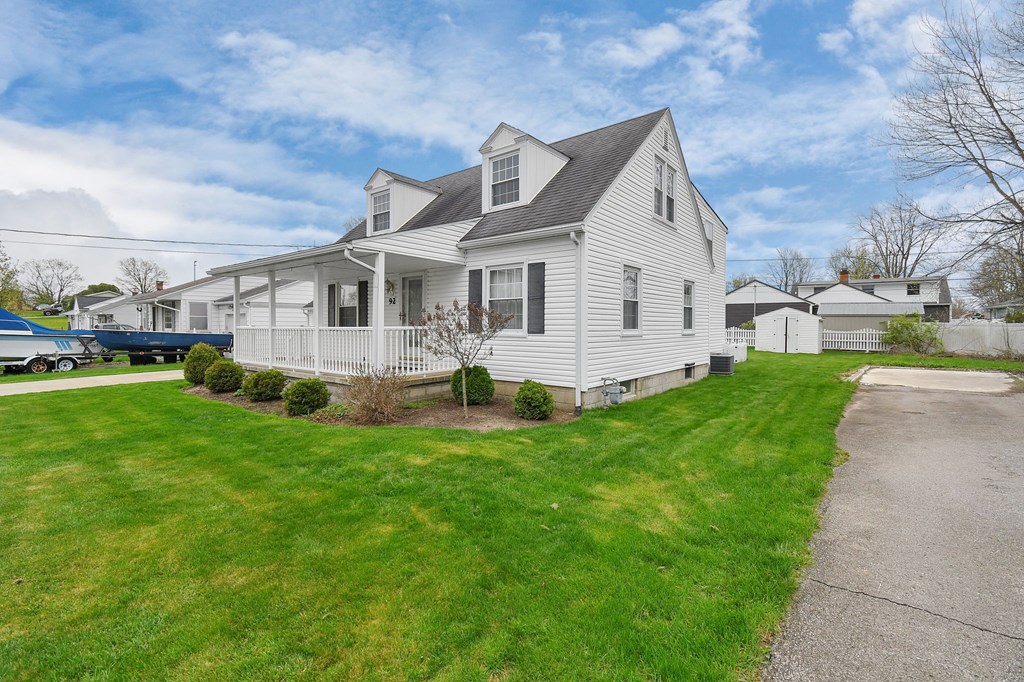 92 Grand Boulevard Extension, Shelby, Ohio 44875, 4 Bedrooms Bedrooms, ,2 BathroomsBathrooms,Residential,For Sale,Grand Boulevard Extension,9073027