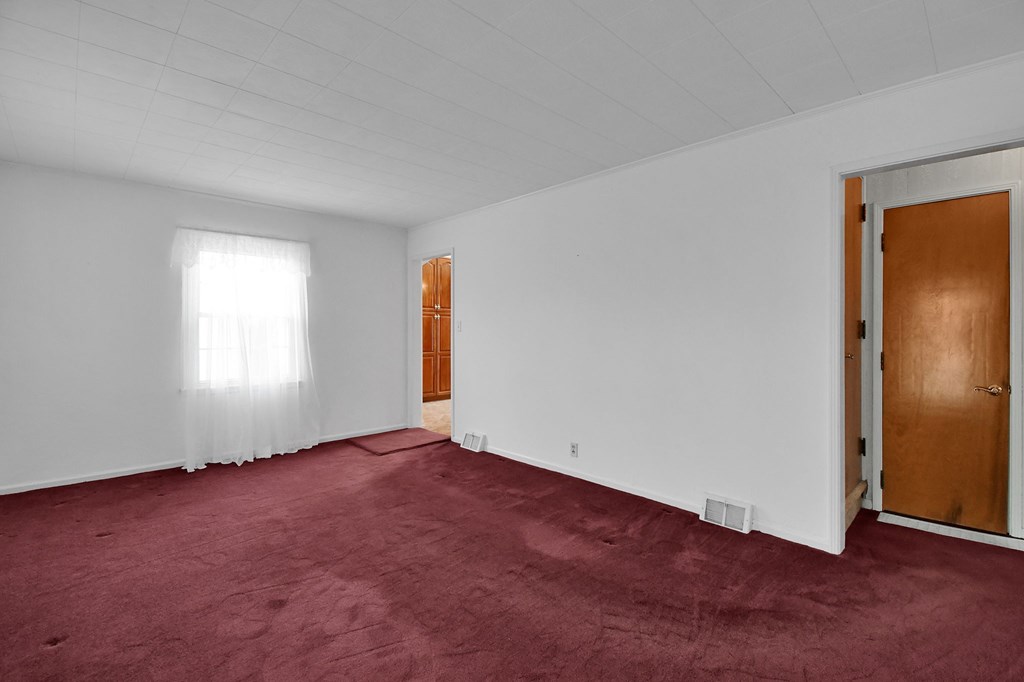 92 Grand Boulevard Extension, Shelby, Ohio 44875, 4 Bedrooms Bedrooms, ,2 BathroomsBathrooms,Residential,For Sale,Grand Boulevard Extension,9073027