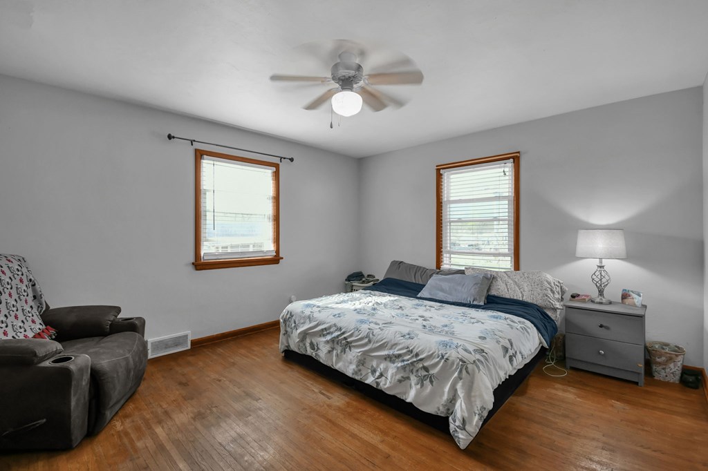 484 Van Buren Avenue, Mansfield, Ohio 44905, 3 Bedrooms Bedrooms, ,1 BathroomBathrooms,Residential,For Sale,Van Buren Avenue,9073030